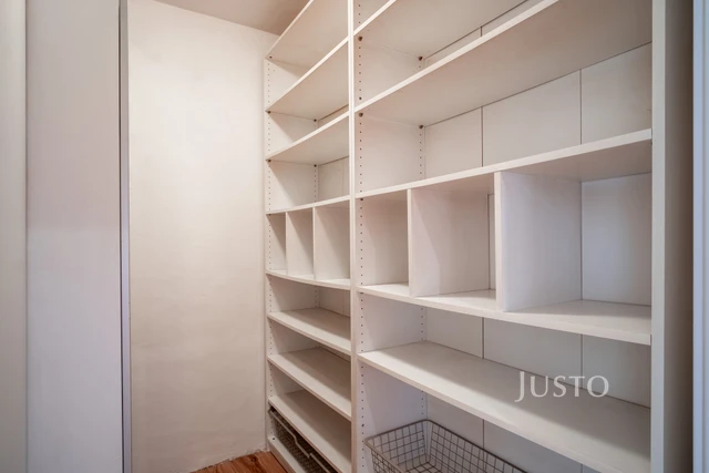 Pronájem 3+1 (+lodžie+komora), 74 m², V Zápolí, Praha 4 - Michle