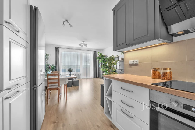 Prodej 2+kk 61 m² + balkón 5 m² + parkování