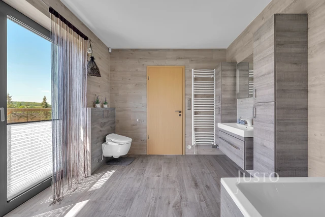 Prodej vily 188 m² s pozemkem 3413 m² + terasa 32 m²