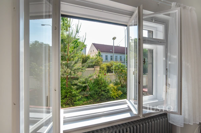 Pronájem ateliéru 1+kk(+komora), 43 m², České družiny, Praha 6 - Dejvice