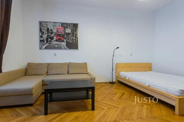 Pronájem 2+kk, 40 m², Krokova, Praha 2 - Nusle