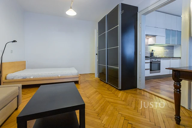 Pronájem 2+kk, 40 m², Krokova, Praha 2 - Nusle