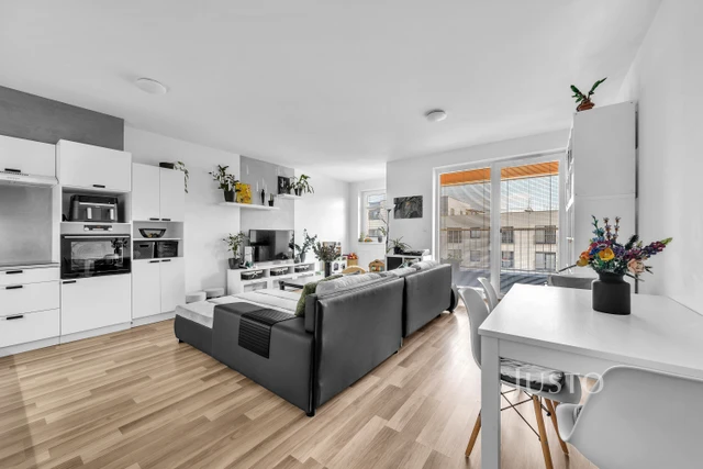 Prodej 3+kk 80 m² + lodžie 3 m² + parkování