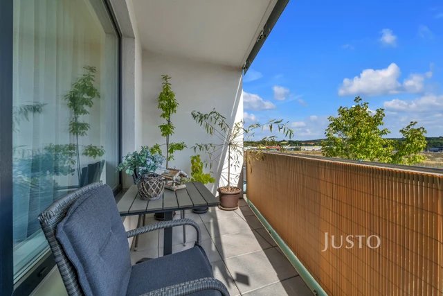 Prodej 2+kk 61 m² + balkón 5 m² + parkování