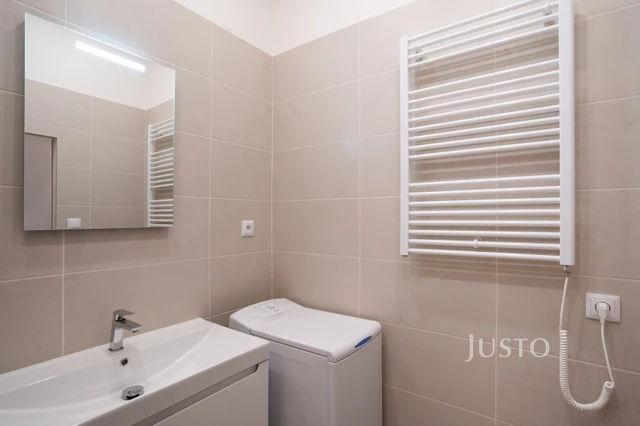 Pronájem 2+kk 46 m² + parkování