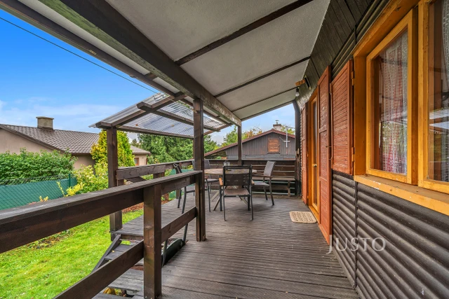 Prodej chaty 41 m² s pozemkem 333 m² + terasa 12 m²