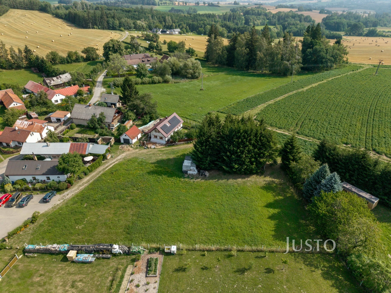 Prodej pozemku 2 476 m²