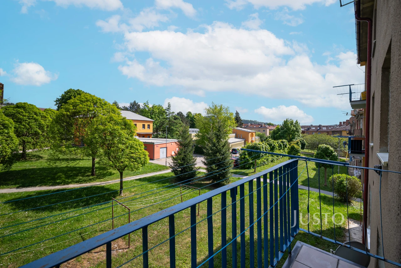 Prodej 2+1 57 m² + balkón 2 m² + parkování