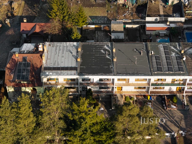 Prodej rodinného domu 253 m² s pozemkem 261 m² + lodžie 16 m² + balkón 8 m²