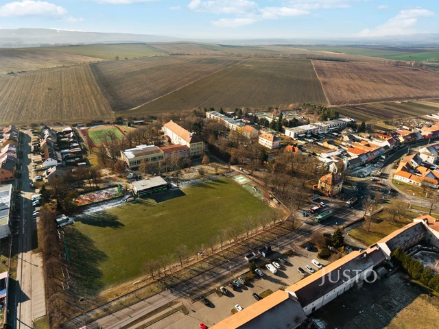 Prodej rodinného domu 253 m² s pozemkem 261 m² + lodžie 16 m² + balkón 8 m²