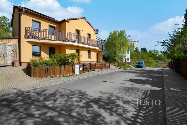 Prodej rodinného domu 145 m² s pozemkem 460 m²
