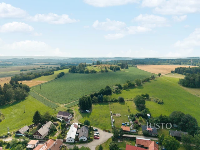 Prodej pozemku 2 476 m²