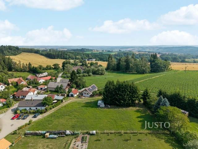 Prodej pozemku 2 476 m²