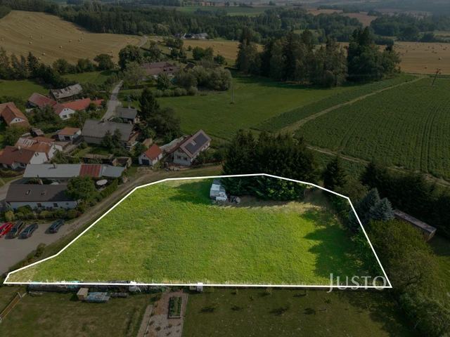 Prodej pozemku 2 476 m²