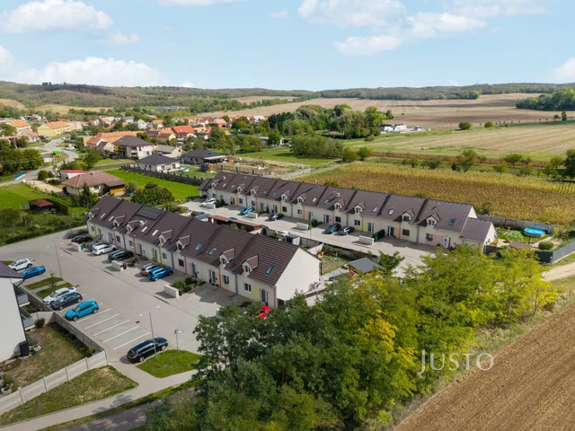 Prodej rodinného domu 136 m² s pozemkem 213 m² + terasa 30 m²