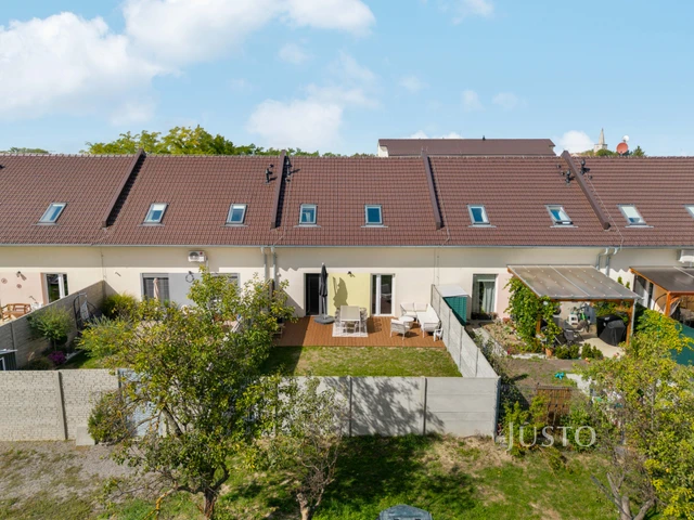Prodej rodinného domu 136 m² s pozemkem 213 m² + terasa 30 m²