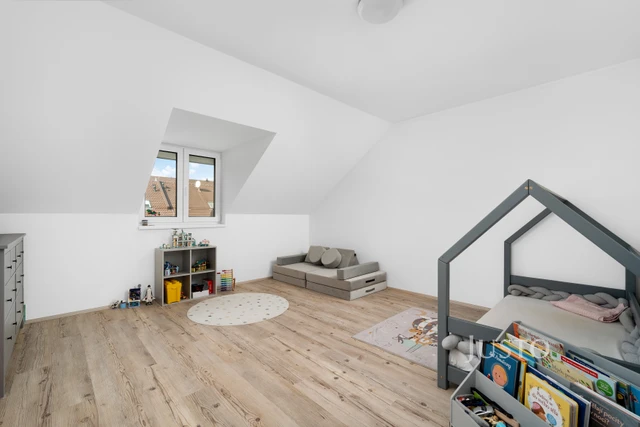 Prodej rodinného domu 136 m² s pozemkem 213 m² + terasa 30 m²