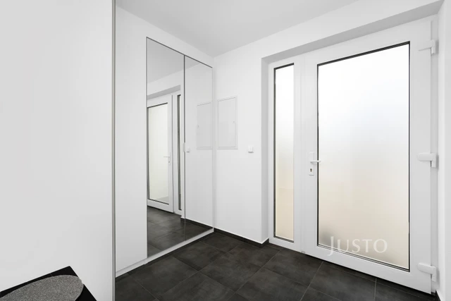 Prodej rodinného domu 136 m² s pozemkem 213 m² + terasa 30 m²