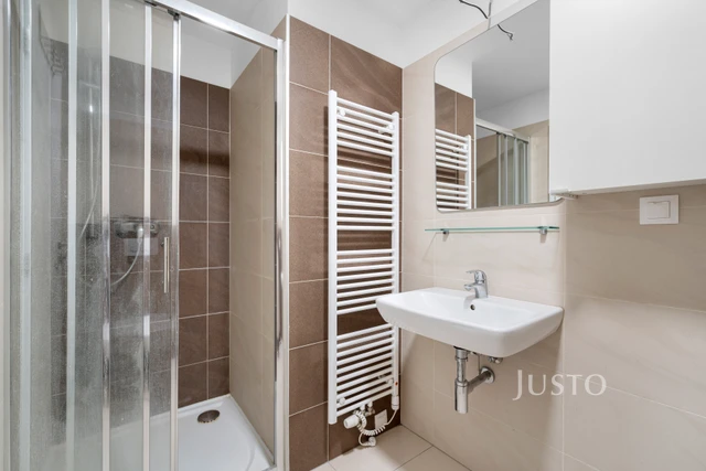 Prodej 4+kk 71 m² + balkón 4 m² + garáž