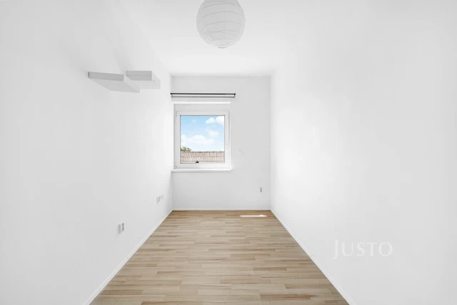 Prodej 4+kk 71 m² + balkón 4 m² + garáž