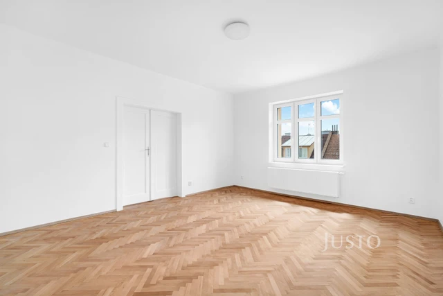 Pronájem 3+kk 79 m² + balkón 2 m² + parkování