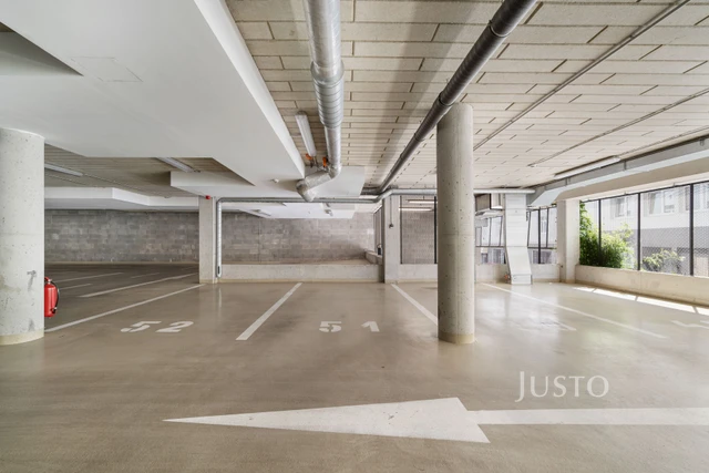 Prodej 4+kk 71 m² + balkón 4 m² + garáž