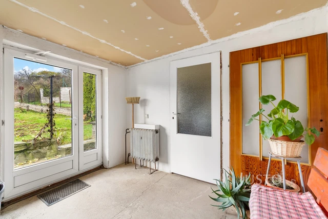 Prodej rodinného domu 308 m² s pozemkem 879 m²
