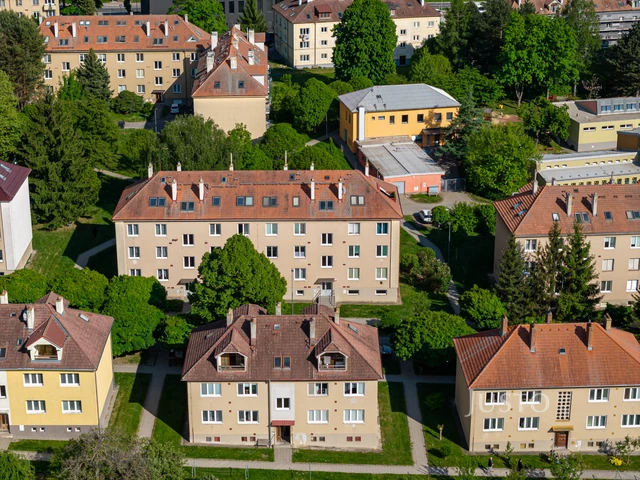 Prodej 2+1 57 m² + balkón 2 m² + parkování