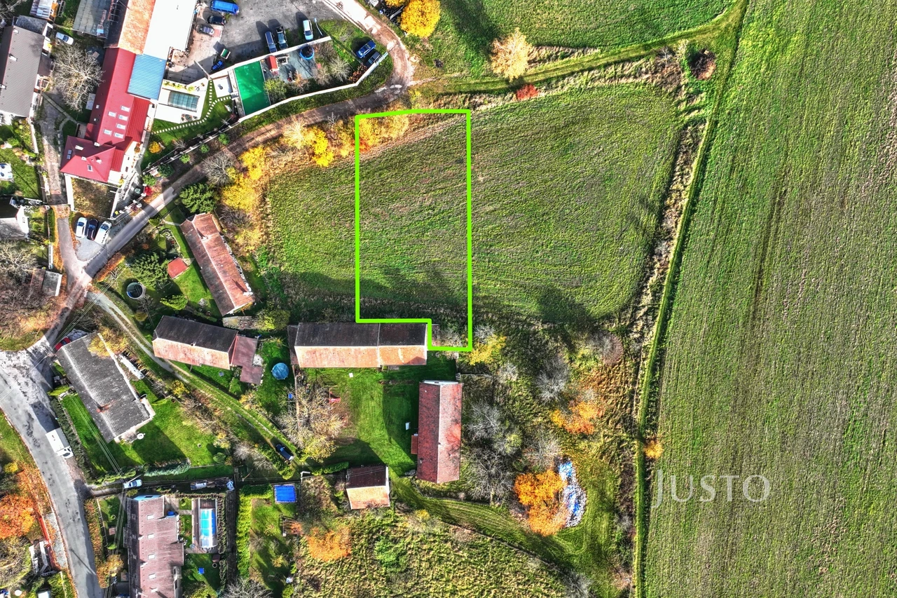 Prodej pozemku 1 151 m²