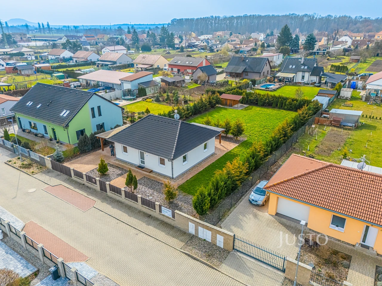 Prodej rodinného domu 83 m² s pozemkem 1180 m² + terasa