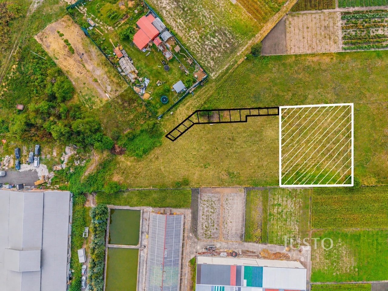 Prodej pozemku 866 m²
