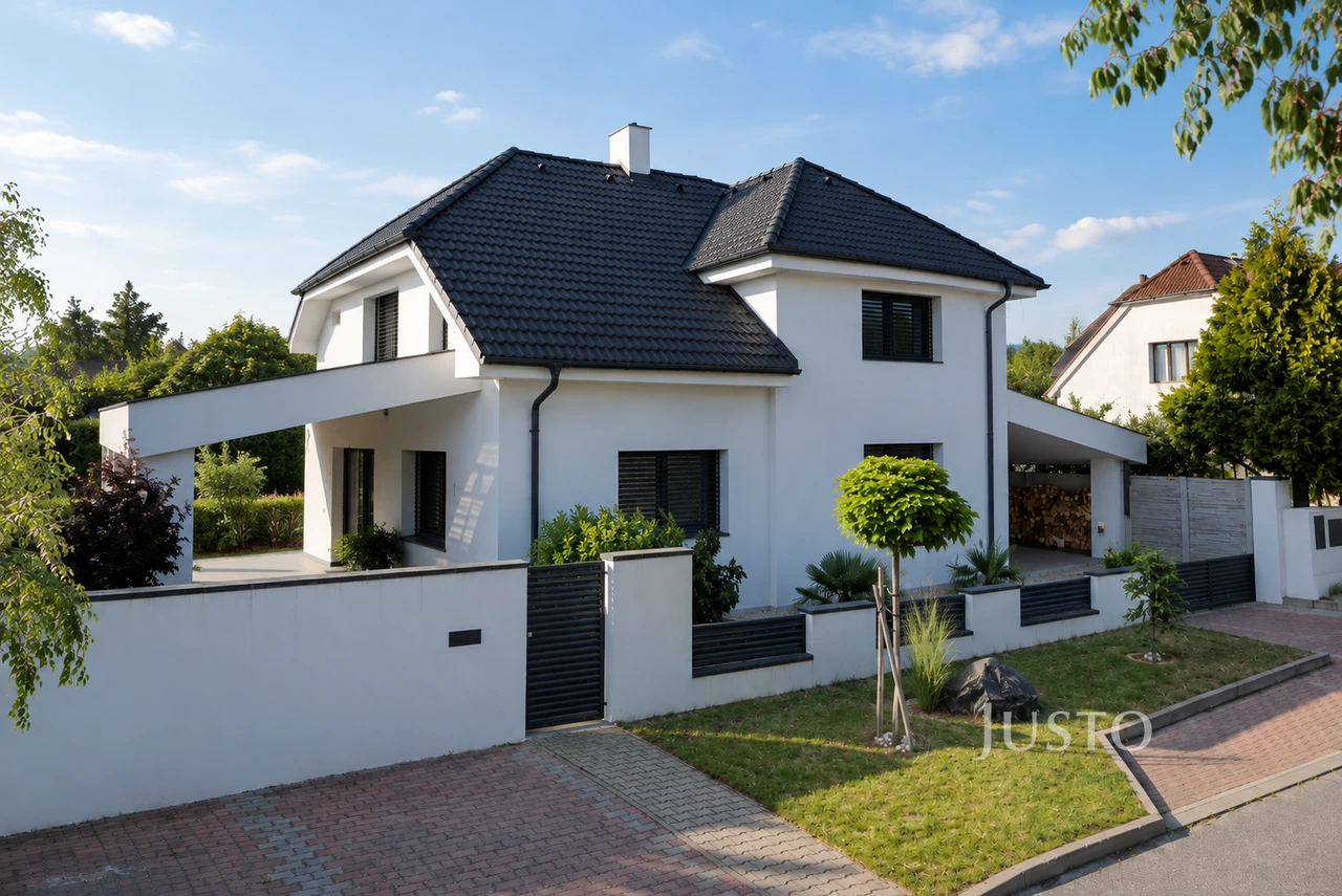Prodej rodinného domu 213 m² s pozemkem 489 m² + terasa 36 m²