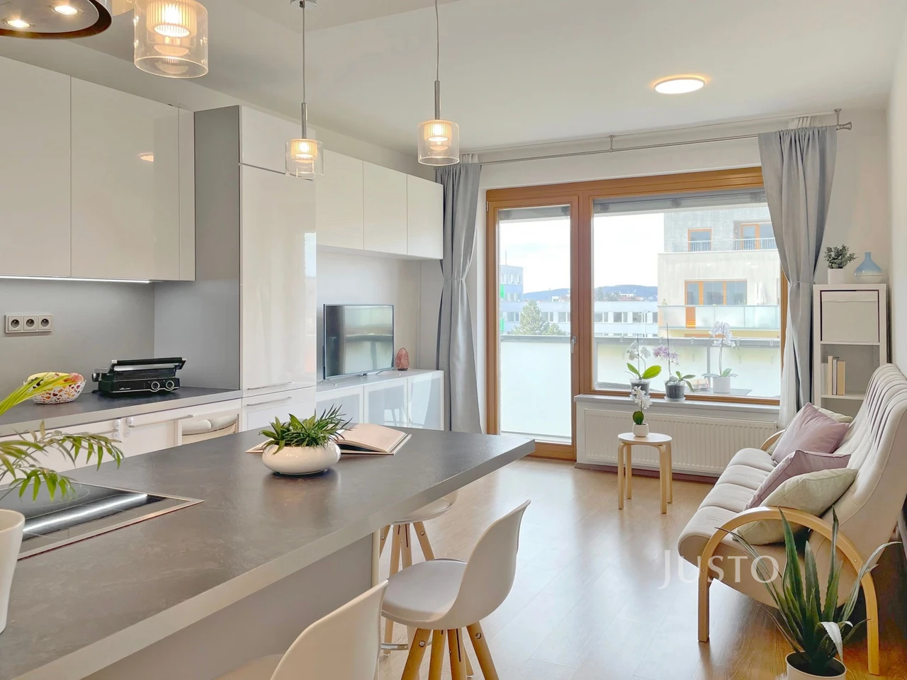 Prodej 3+kk 69 m² + balkón 6 m² + parkování