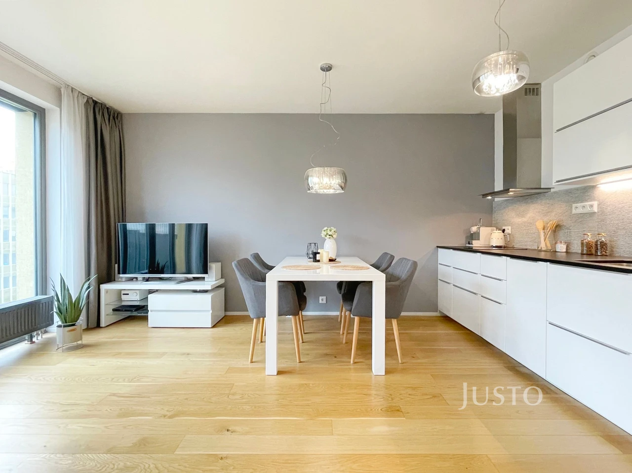 Prodej 2+kk 53 m² + parkování