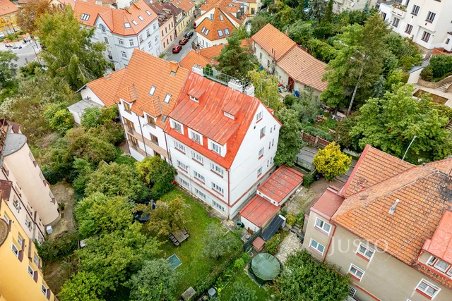 Prodej bytu 3+1 72 m² se společnou zahradou