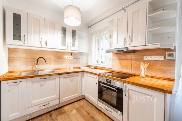 Prodej bytu 3+1 72 m² se společnou zahradou