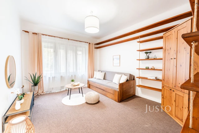 Prodej bytu 3+1 72 m² se společnou zahradou