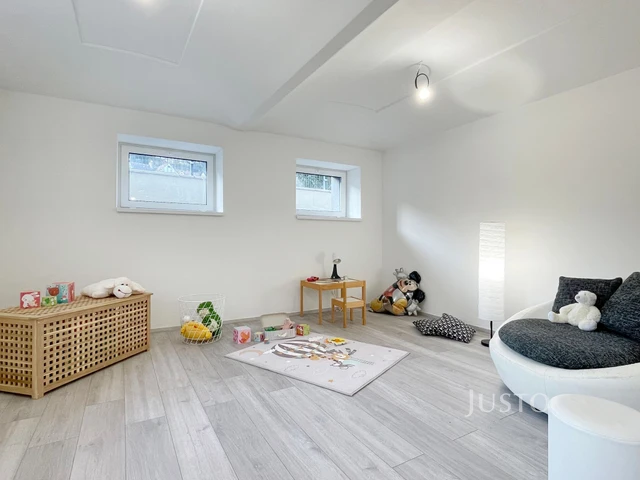 Prodej rodinného domu 207 m² s pozemkem 331 m² + terasa 12 m²