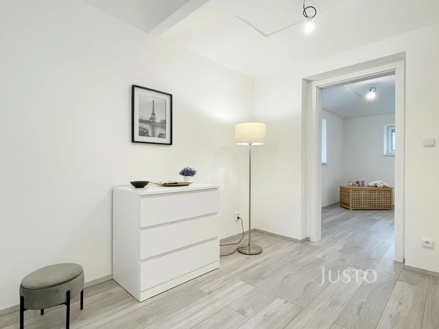 Prodej rodinného domu 207 m² s pozemkem 331 m² + terasa 12 m²