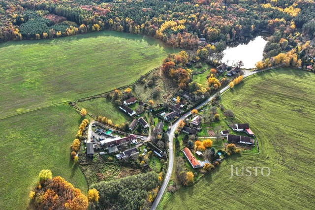 Prodej pozemku 1087 m²