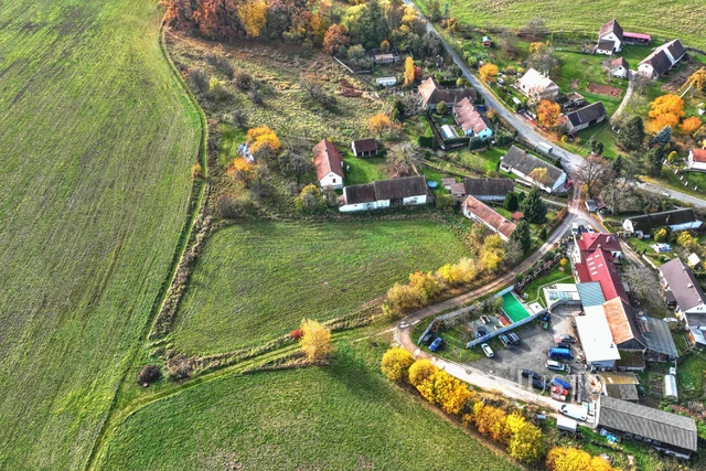 Prodej pozemku 1087 m²