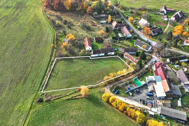 Prodej pozemku 1 151 m²