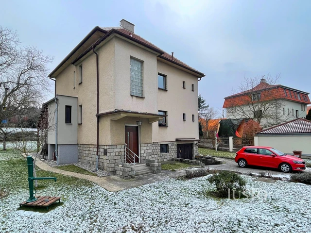 Pronájem 3+1 66 m²
