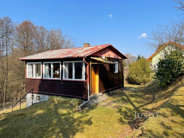 Prodej chaty 37 m² s pozemkem 574 m²