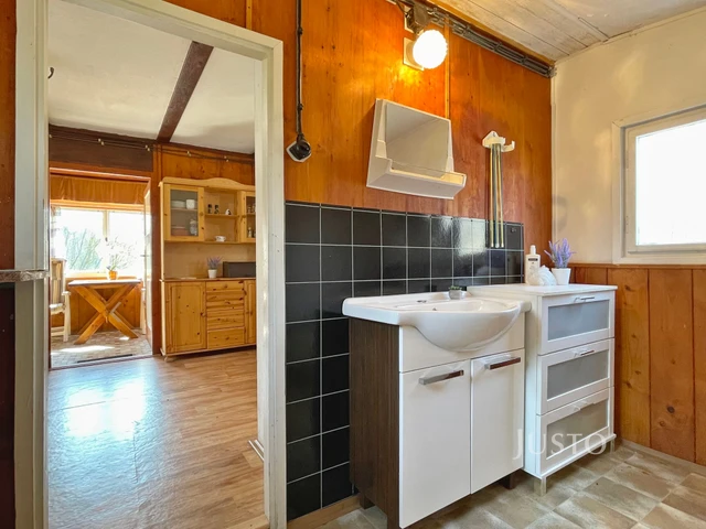 Prodej chaty 37 m² s pozemkem 574 m²