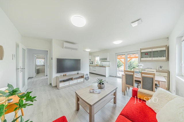 Prodej rodinného domu 83 m² s pozemkem 1180 m² + terasa