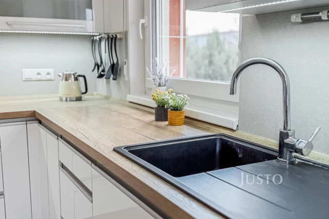 Prodej rodinného domu 83 m² s pozemkem 1180 m² + terasa