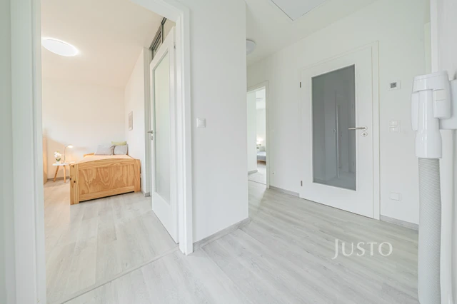 Prodej rodinného domu 83 m² s pozemkem 1180 m² + terasa