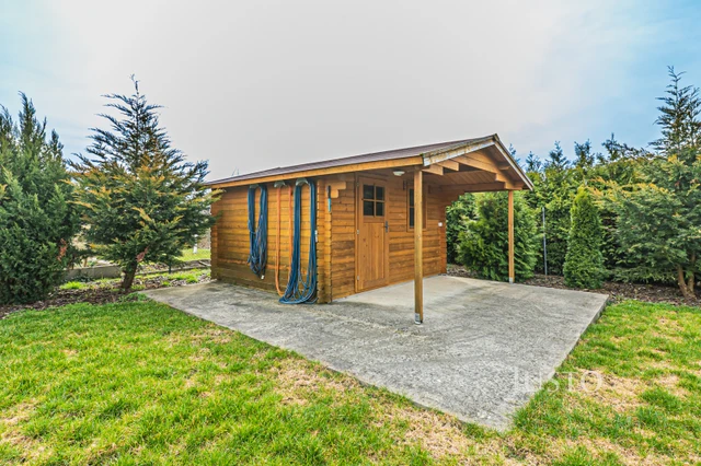 Prodej rodinného domu 83 m² s pozemkem 1180 m² + terasa