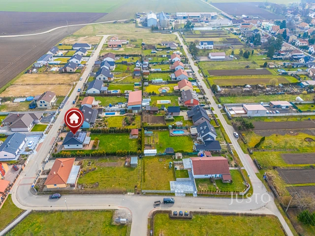 Prodej rodinného domu 83 m² s pozemkem 1180 m² + terasa